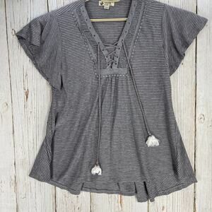 Unity World Wear Boho Tunic Top Women Size M Gray Striped Lace Up Short Sleeves
